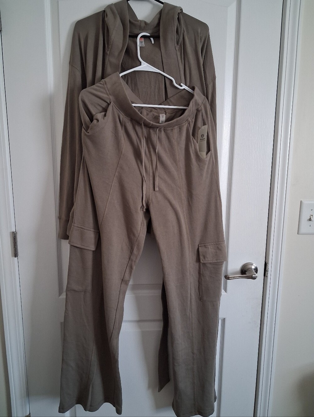 Women’s Hoodie & Cargo 2pc Pants Set - Olive Green
